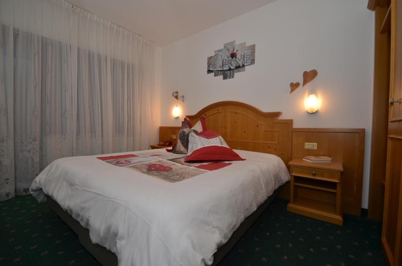 Hotel Albe Rocca Pietore Exterior foto