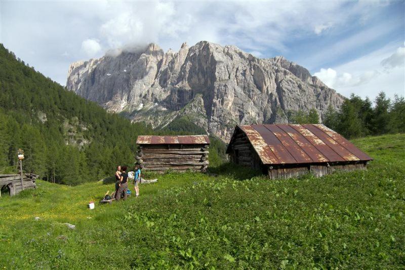 Hotel Albe Rocca Pietore Exterior foto
